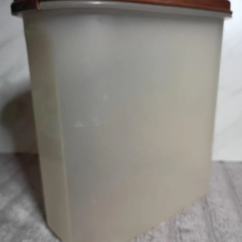 Tupperware Modular Mates Oval 3 Canister Brown Seal Translucent Base 1.7L 7 Cup